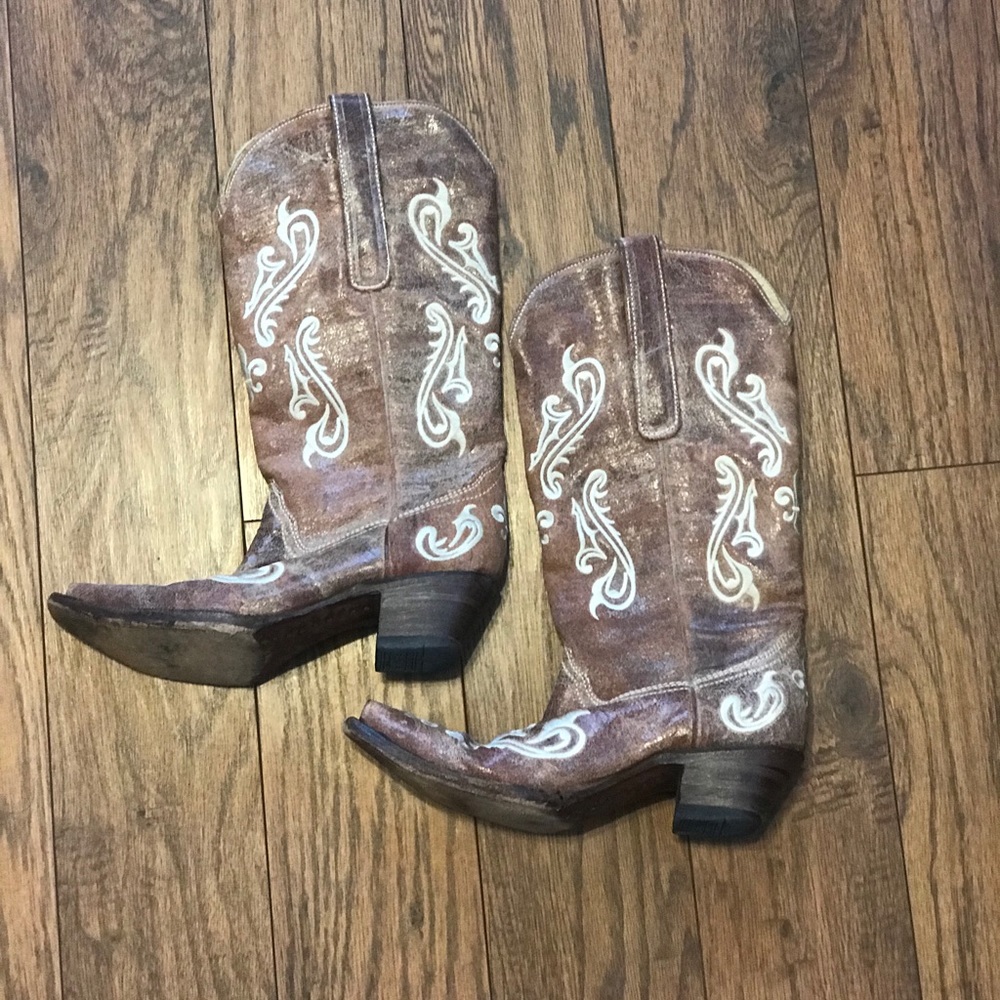 Genuine REAL Leather Corral Cowgirl Boots!!